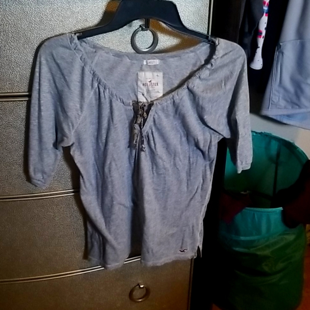 Hollister shirt